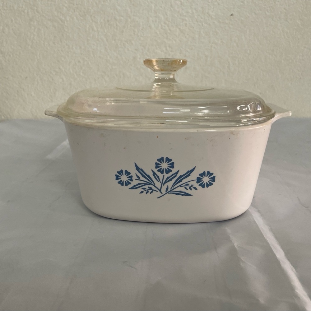 Vintage Corning Ware Blue Cornflower A-3-B Casserole Dish w/Pyrex Lid 3 Liter